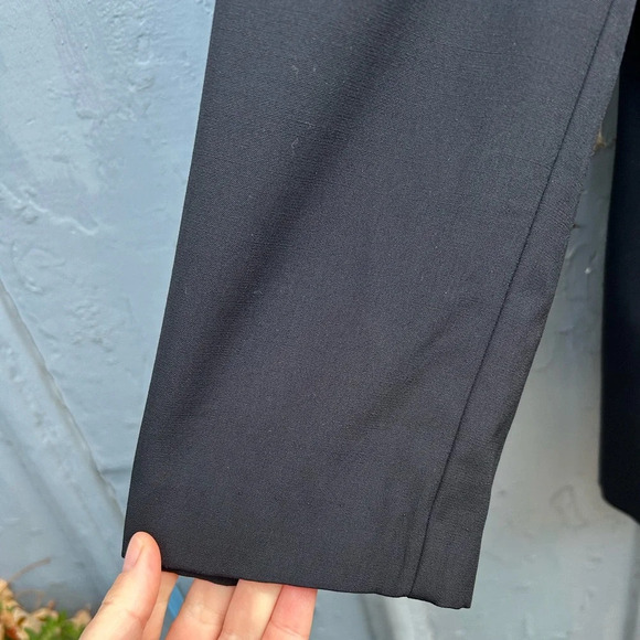 MaxMara Light Wool Black  Blazer, size 14 (European 44) - Picture 7 of 10